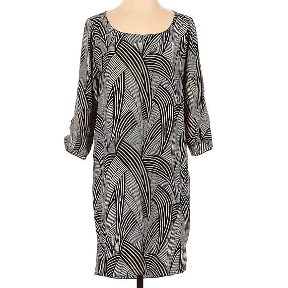 Amanda Uprichard Dress Women's Small 100% Silk Geometric Shift Gorgeous Travel - Picture 1 of 3